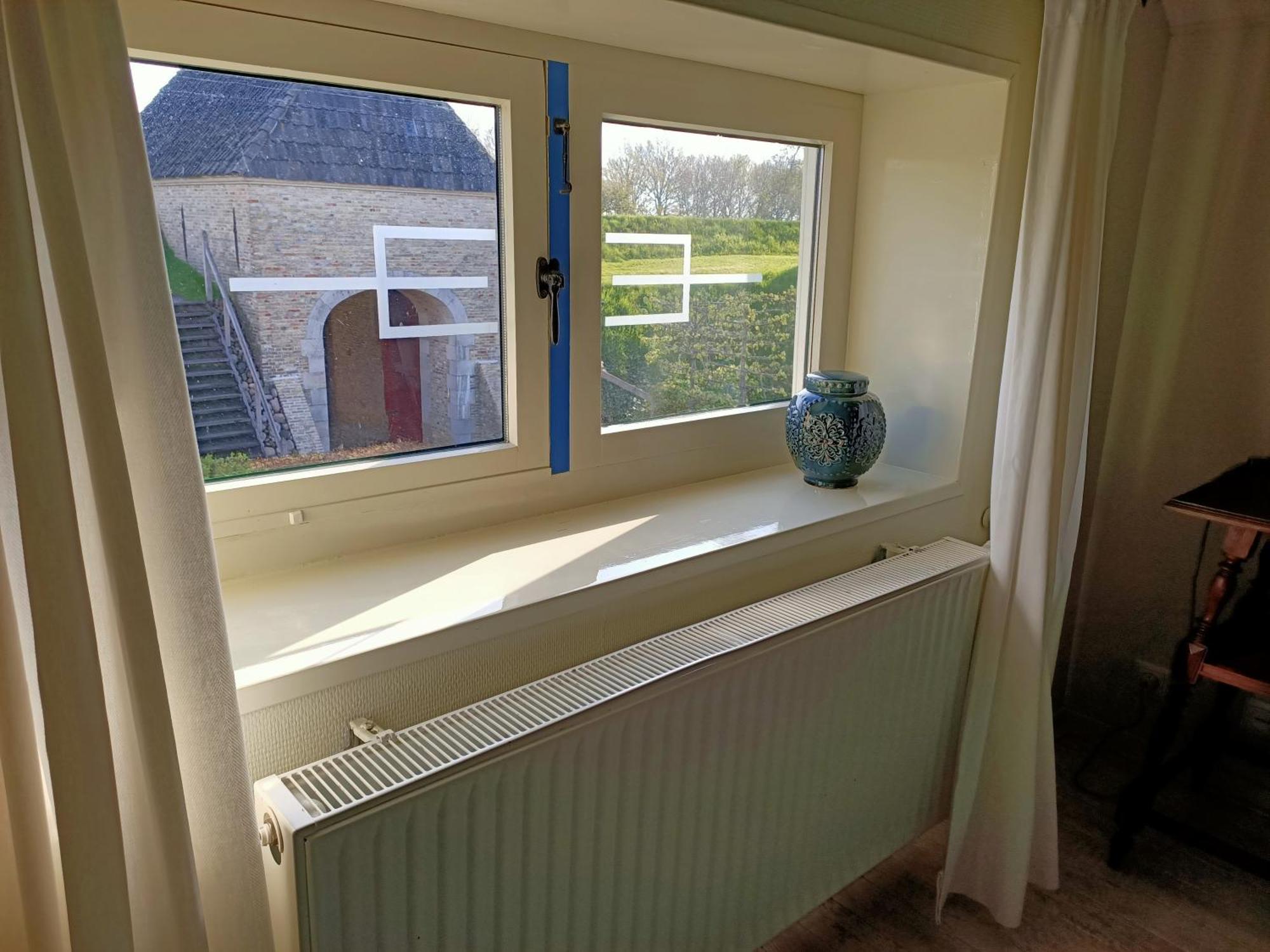 Bed and Breakfast Bij De Friesche Poort Bourtange Pokoj fotografie